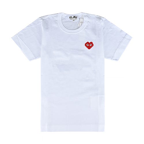 【Comme Des Garcons Play】川久保玲 英文布標LOGO電玩感愛心布章純棉短袖T恤(女款/白)