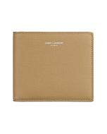 【YSL】銀漆英文LOGO小牛皮8卡對開式短夾(柚木棕)