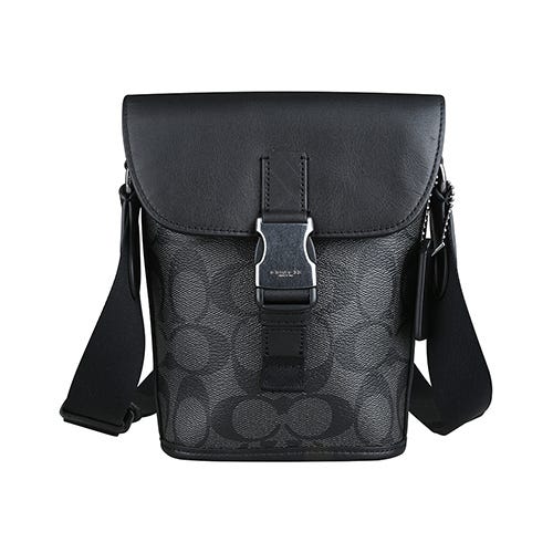 【COACH】Track金屬印字LOGO牛皮拼印花塗層帆布插釦式翻蓋斜背包(黑)