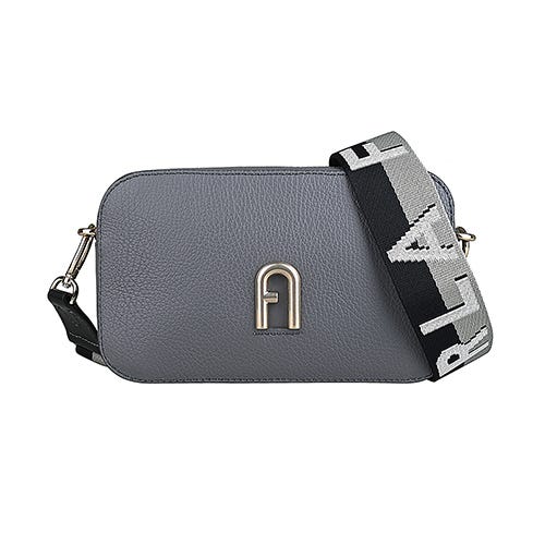 【FURLA】PRIMULA立體字母LOGO粒面牛皮內搭尼龍拉鍊斜背相機包(土壤灰)