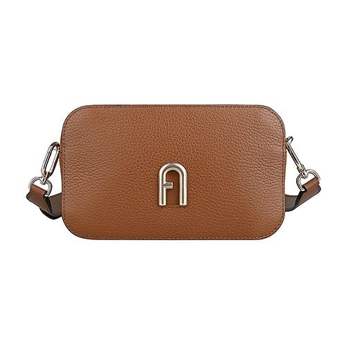 【FURLA】PRIMULA金屬LOGO拱門設計荔枝紋小牛皮拉鍊斜背相機包(迷你/白蘭地褐)